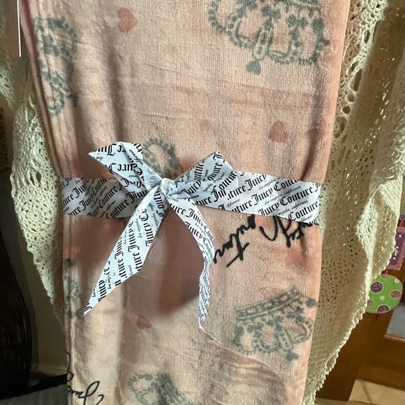 Juicy Couture Other - Juicy Couture Pink Blanket with Crown Design NWT